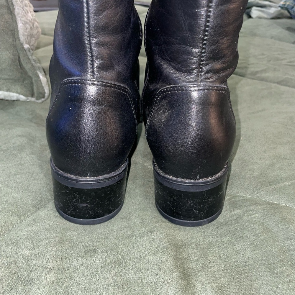 Black Leather Knee-High Boots - Picture 4 of 7